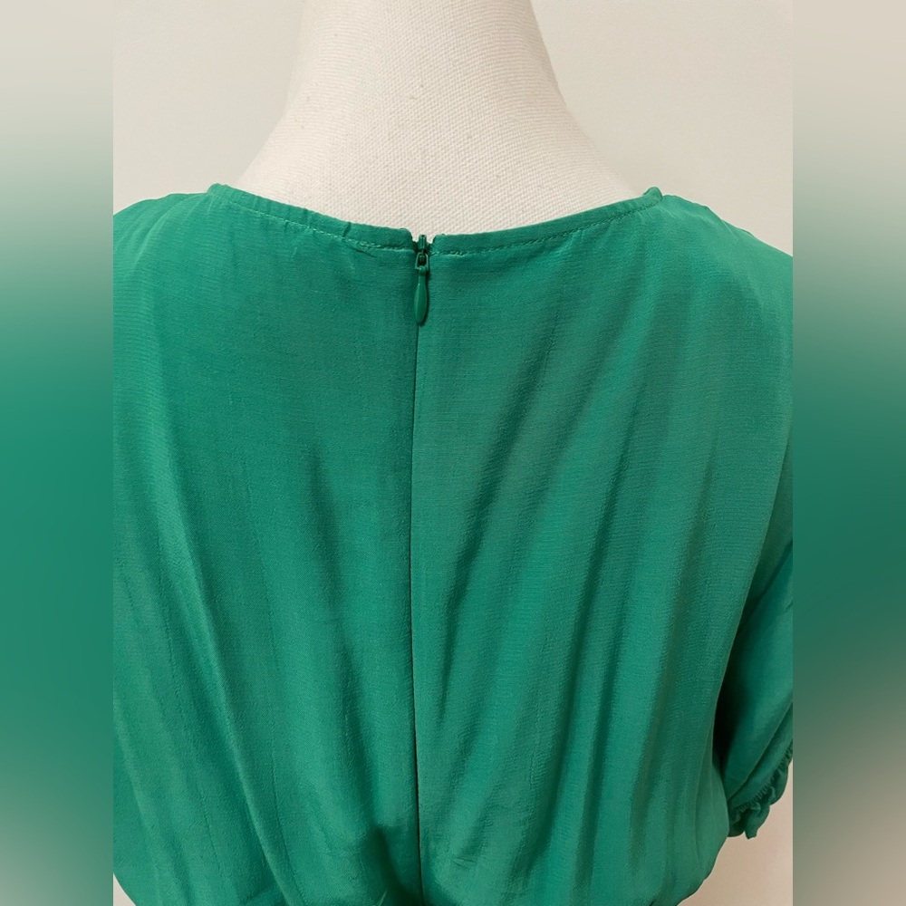 Zara Green Quarter Sleeve V-Neck Dress With Buttons size medium - Picture 8 of 9
